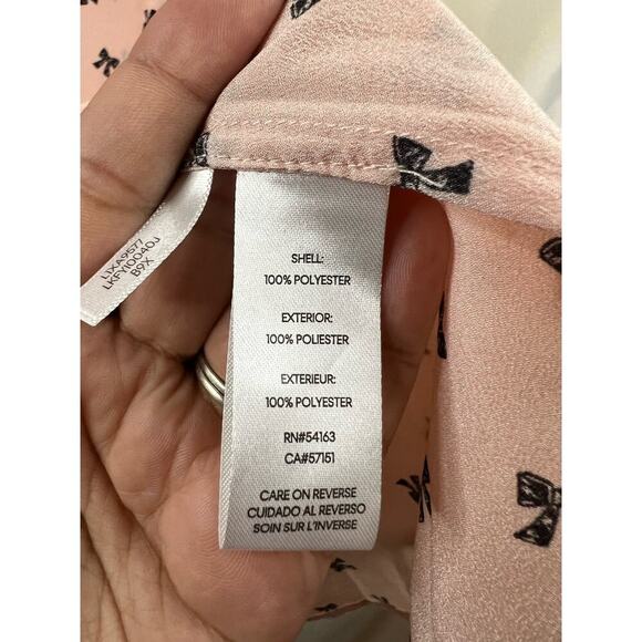 Karl Lagerfeld Pink w/Bow Detail Long Sleeve Button Down Top Size Medium - Picture 3 of 4